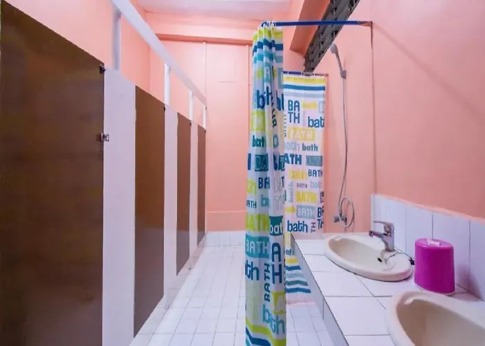 Hostel Citi Circle *